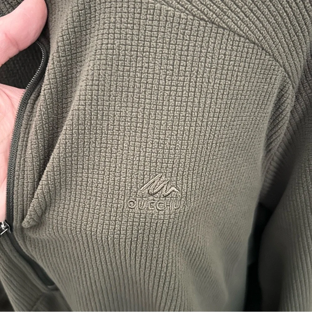 Quechua stylish olive